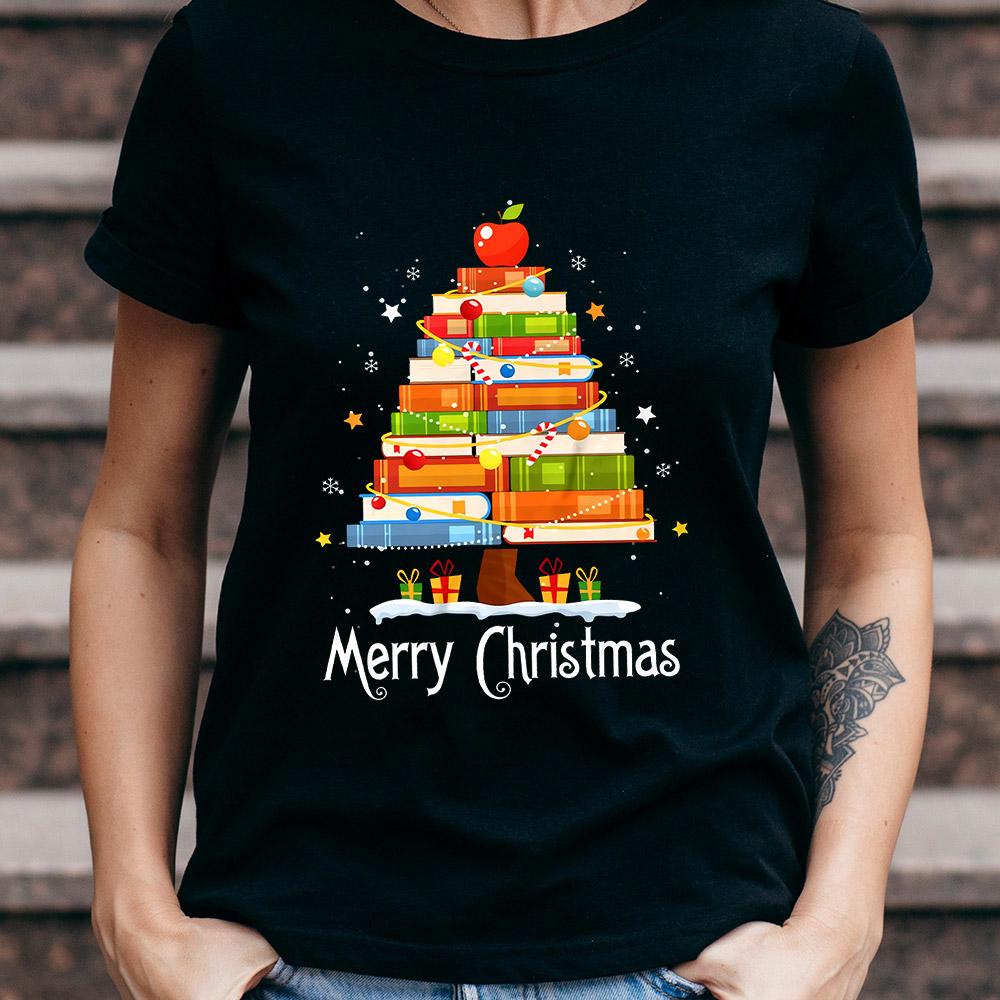 PresentsPrints, Teacher Christmas Tree with book - Teacher Christmas T-Shirt