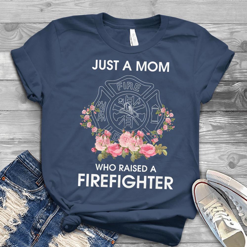 PresentsPrints, Firefighter Mom AEAA1210006Z T-Shirt